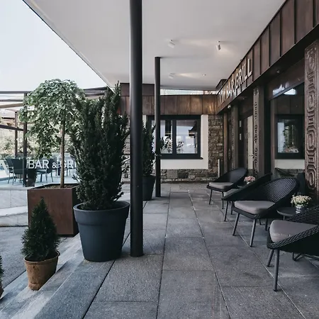 Vaya Paznaun Hotell