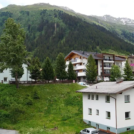 Hotell Vaya Paznaun 4*