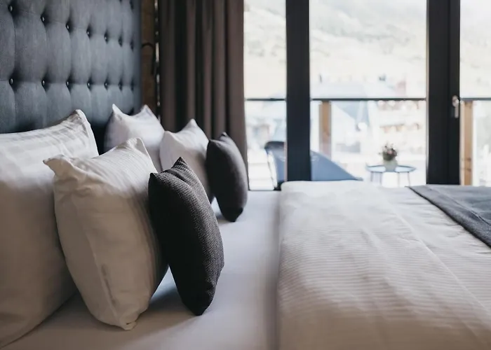 Vaya Paznaun Inklusive Silvretta Card Premium Im Sommer Hotel Galtür