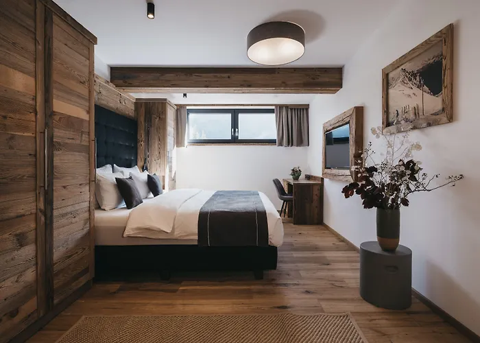 Vaya Paznaun Inklusive Silvretta Card Premium Im Sommer Hotel Galtür