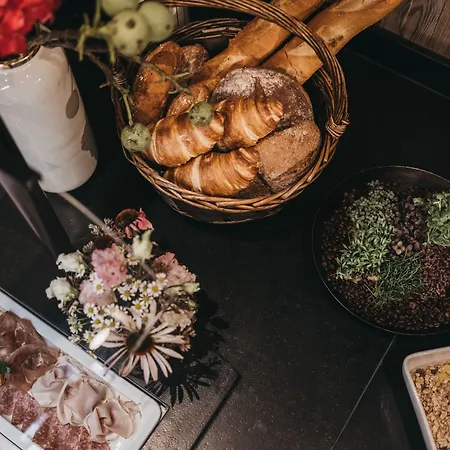 Hotel Vaya Paznaun Inklusive Silvretta Card Premium Im Sommer 4*