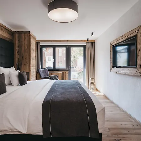 Vaya Paznaun Inklusive Silvretta Card Premium Im Sommer 4* Galtür