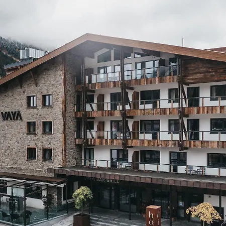 Vaya Paznaun Inklusive Silvretta Card Premium Im Sommer Otel Galtür